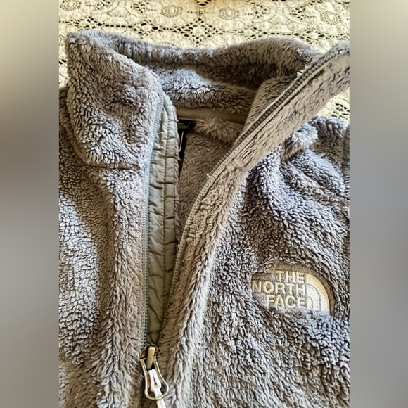 💥The North Face Osito Fleece Vest💥 - Picture 7 of 16